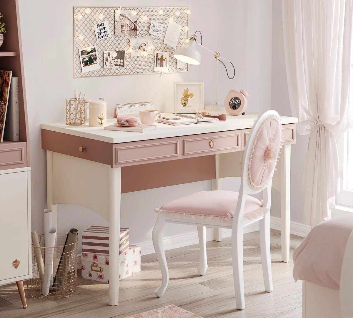 Birou PEARL 117 cm lungime, 3 sertare, organizator, etajeră, finisaj alb mat, roz pudră