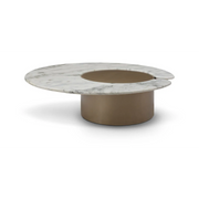 Măsuță cafea ARCO 120 cm diametru, blat marmură albă, bază metalică, finisaj alamă