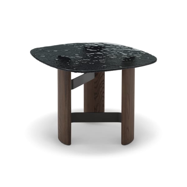 Măsuță de cafea modernă pentru living 65 cm, blat din sticlă fumurie și structură din lemn masiv de ulm, design contemporan elegant TENEBRA