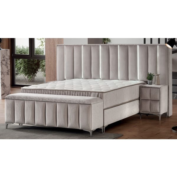 Pat Boxspring STARLIGHT cu lada de depozitare, saltea si material premium, structura metalica, LED-uri si charger USB integrate in capatai